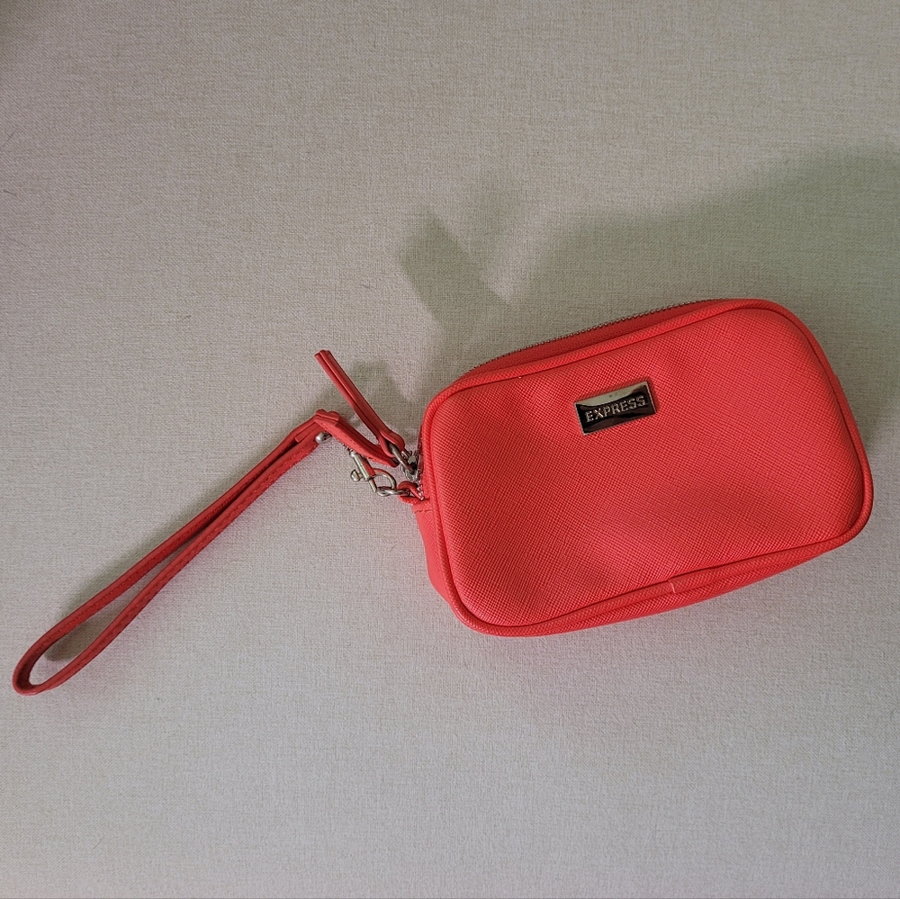 Express Rounded Wristlet, Coral